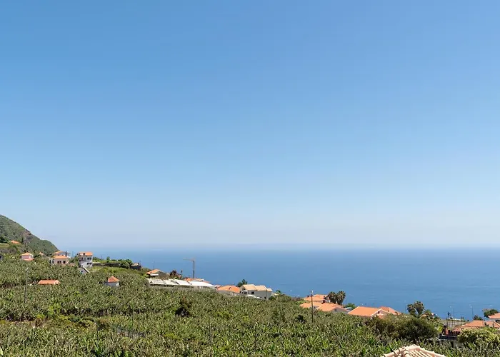 Annie 2 Arco da Calheta (Madeira)