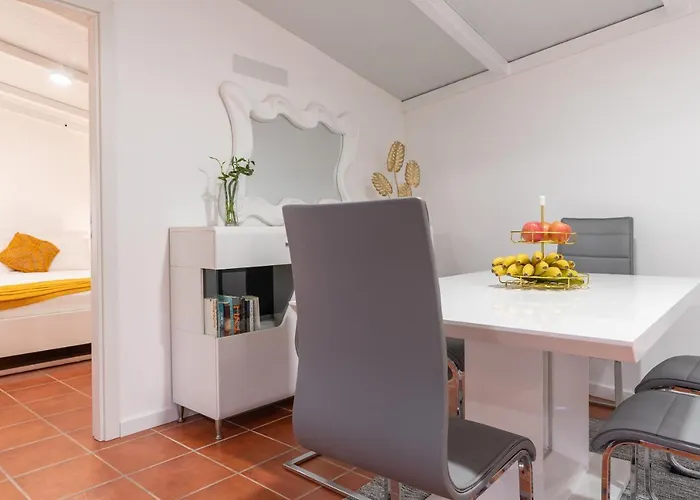 Appartamento Annie 2 *