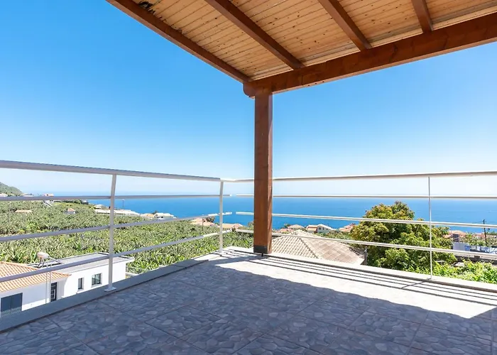 Annie 2 Arco da Calheta (Madeira)